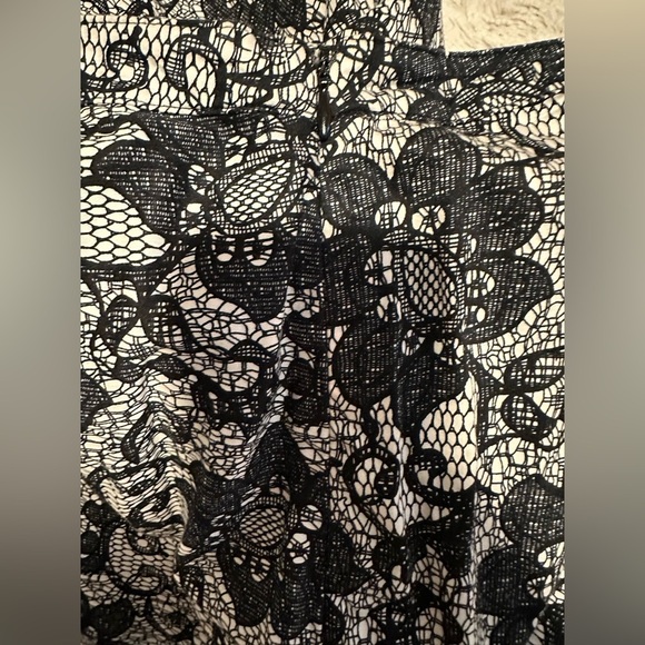 Grace Floral Lace Pattern A-Line Skirt - Picture 9 of 9